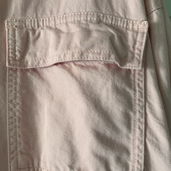 Pink light weight Jacket - Picture 5 of 5